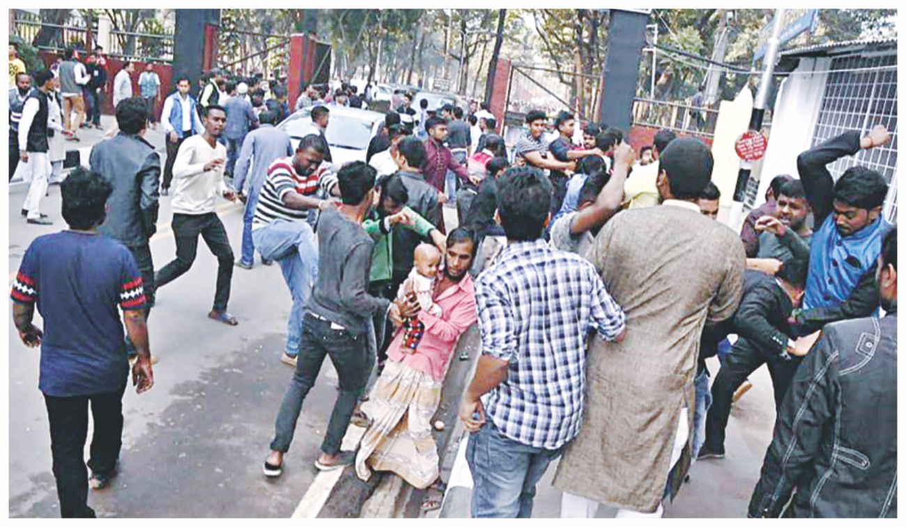 Dr Kamal Hossain's motorcade attacked in Mirpur