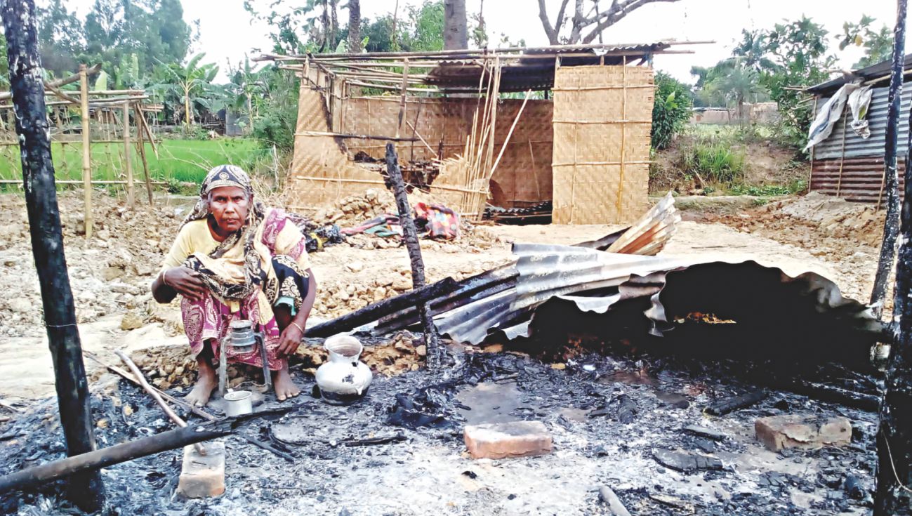 fire break out in Naogaon