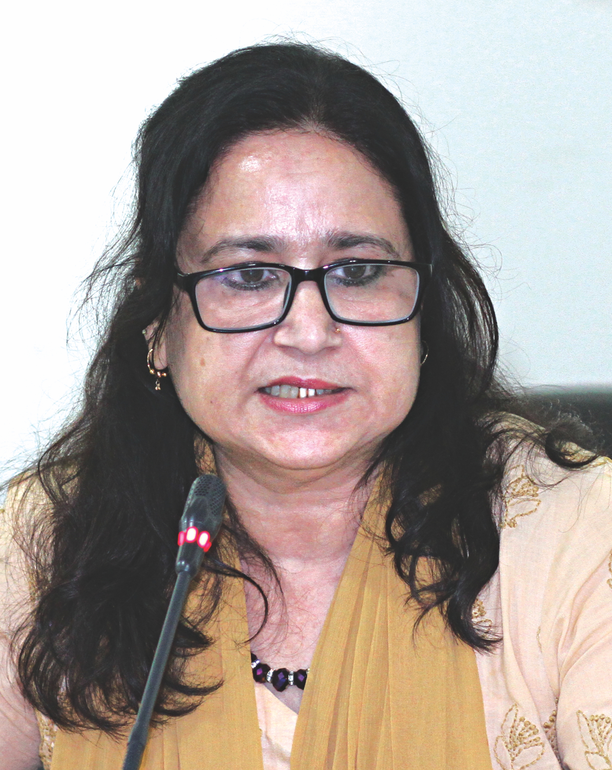 nasreen.jpg