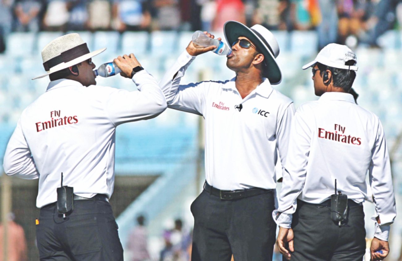 on field umpires.jpg