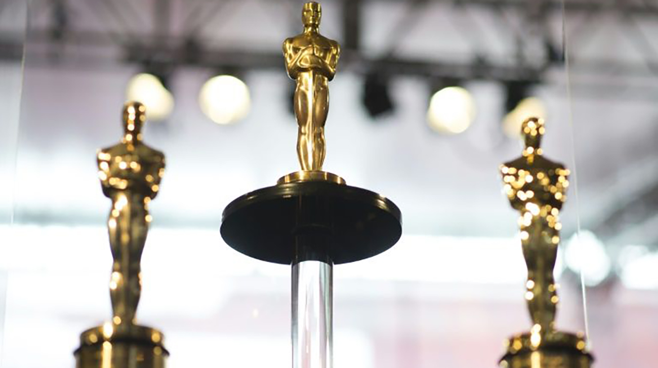 oscar-2-wb.jpg