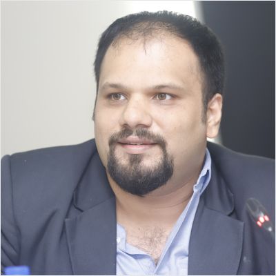 parvez_karim_abbasi.jpg