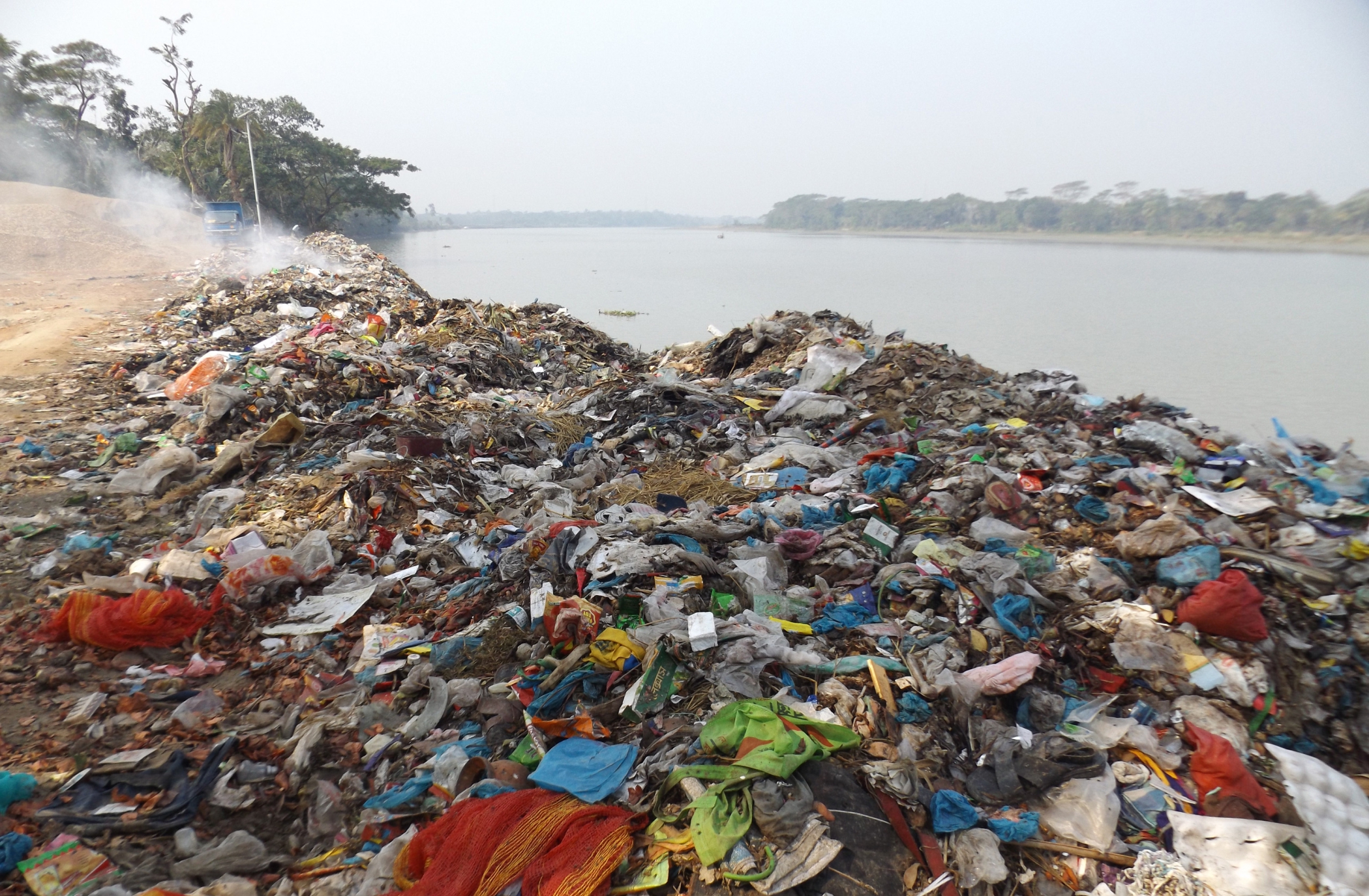 patuakhali_garbage_dumping_2.jpg