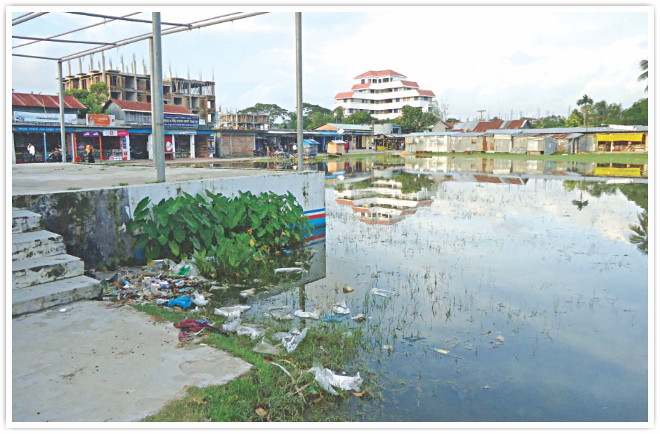 rakhine_mahila_market.jpg