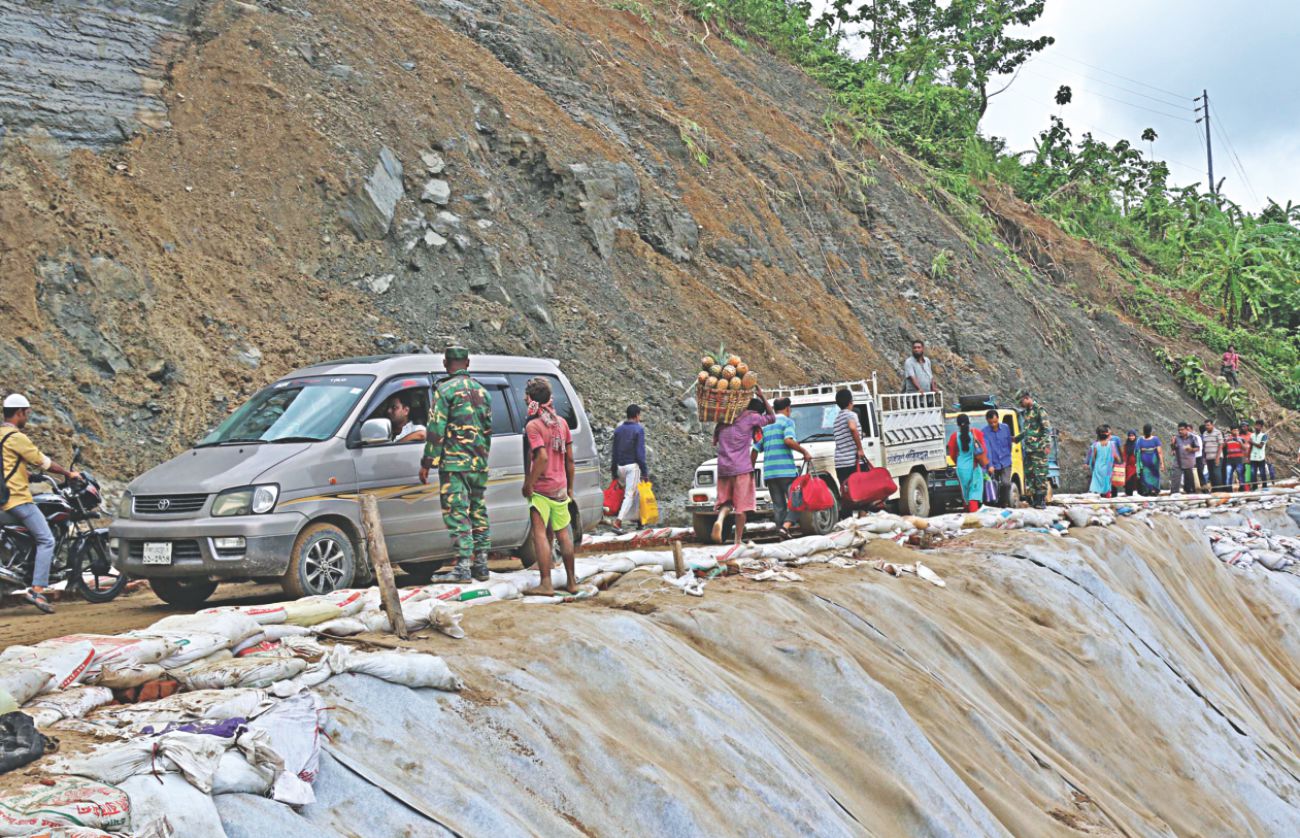 rangamati_landslide_2.jpg