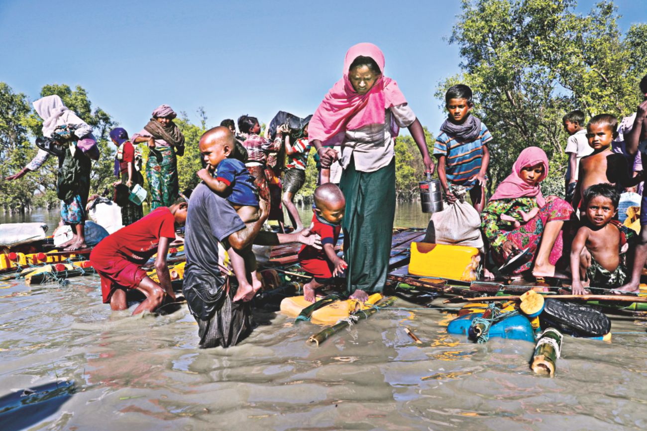 rohingya_floating_2.jpg