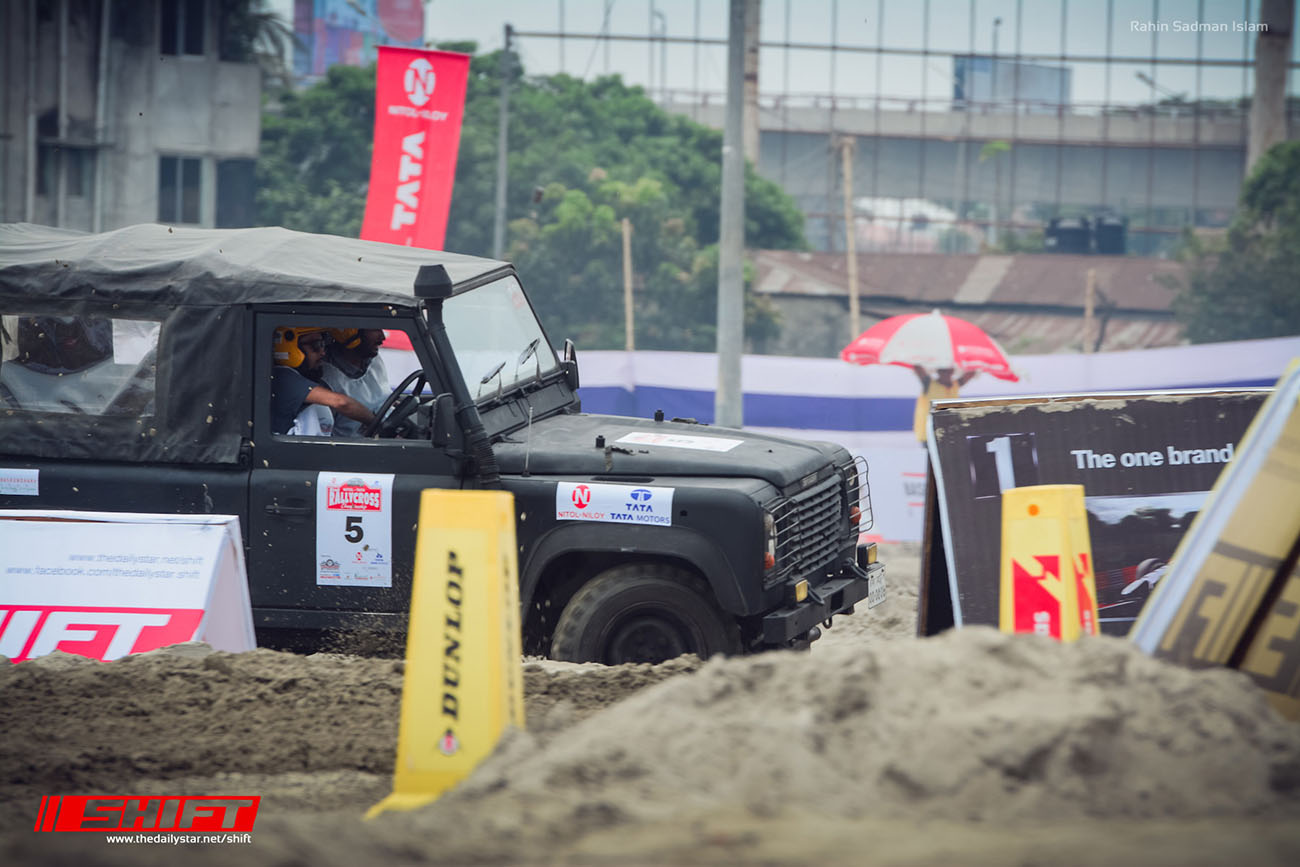 rahin shift rallycross 2015 bangladesh land rover defende 90