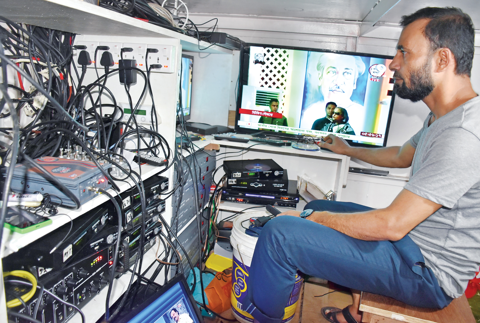 sattelite_cable_tv.jpg