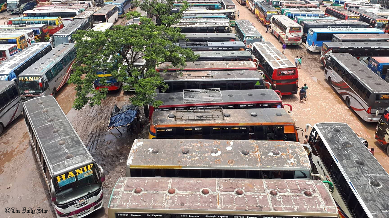 stranded_buses.jpg