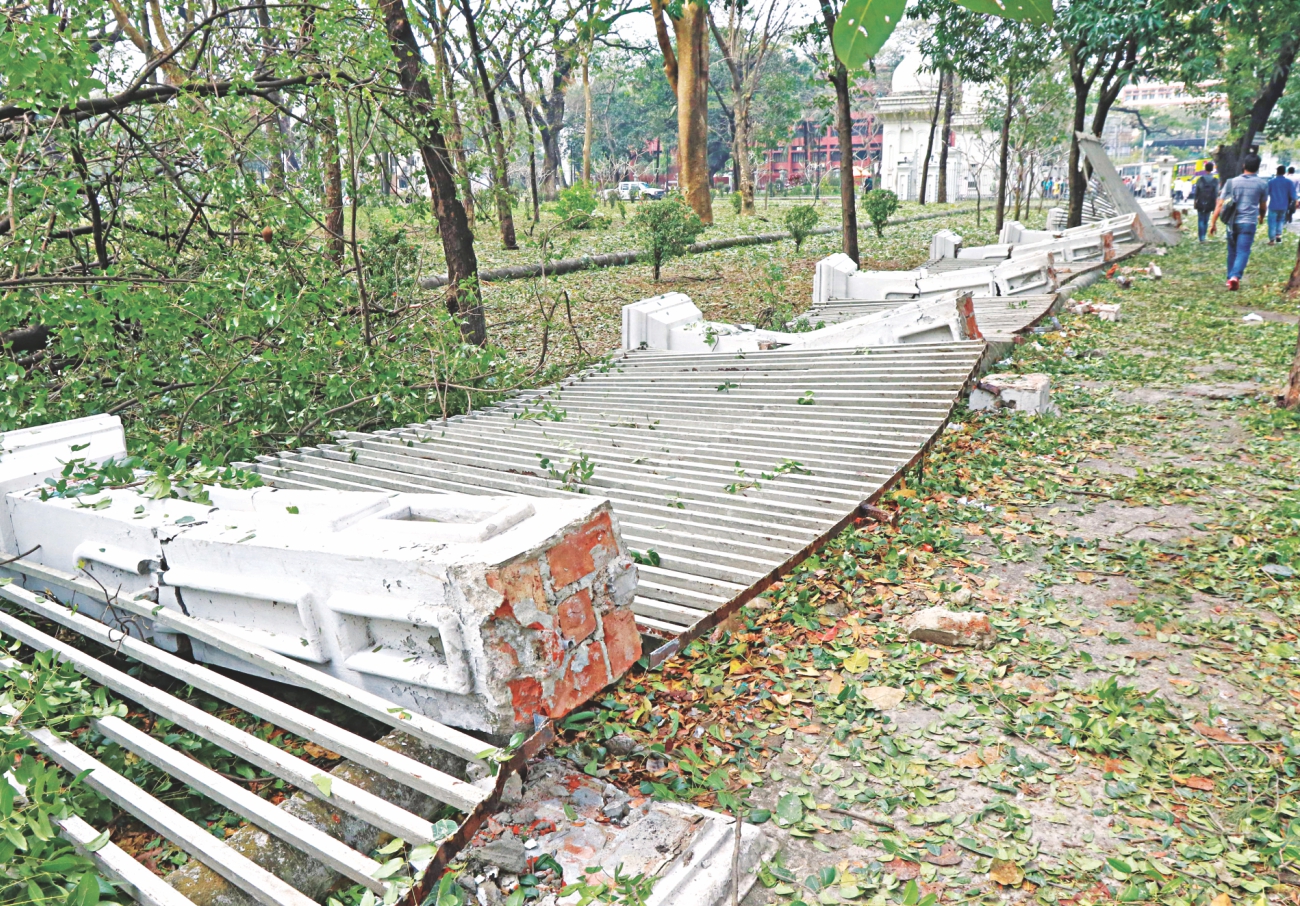 Strong hailstorm collapsed sc boundary.jpg