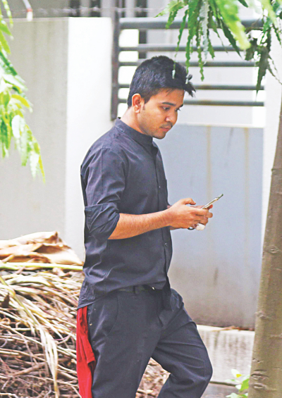 Terrified Gulshan 6.jpg