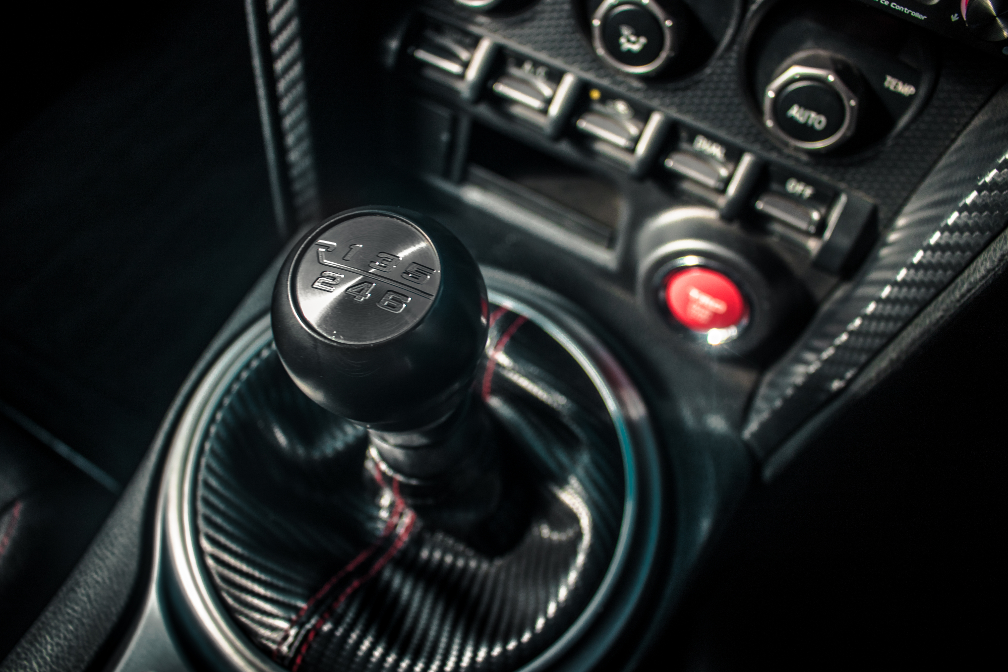 tesla_model_4.jpg