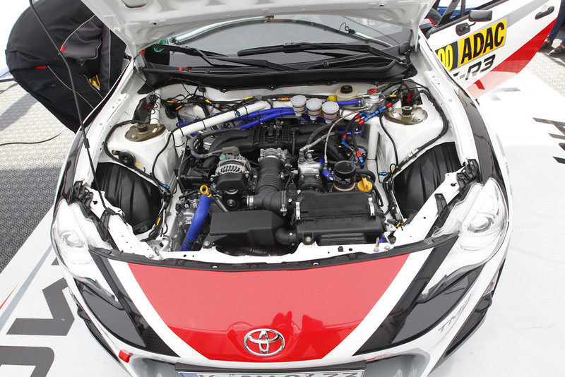 they weren't kidding when they said shaving weight- engine bay lost some metal too.jpg