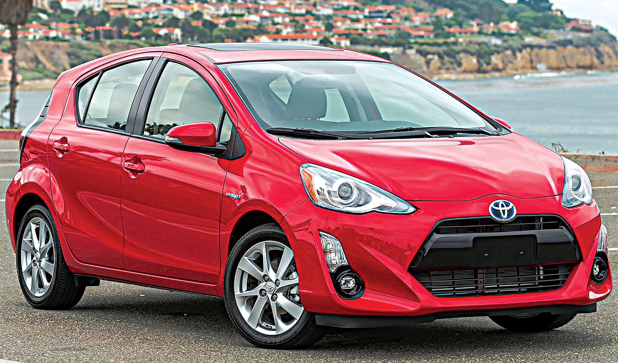 toyota-aqua.jpg