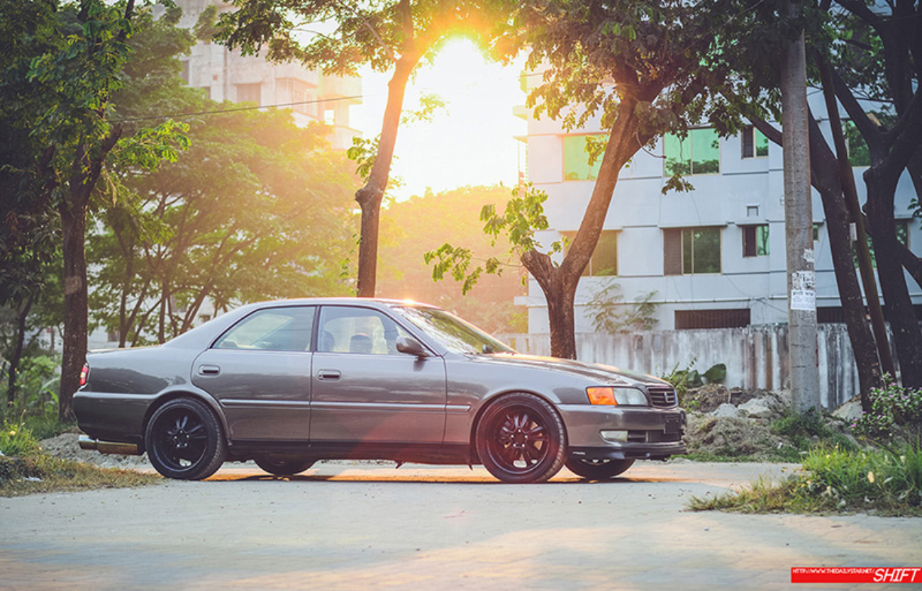 Toyota Chaser 1.jpg