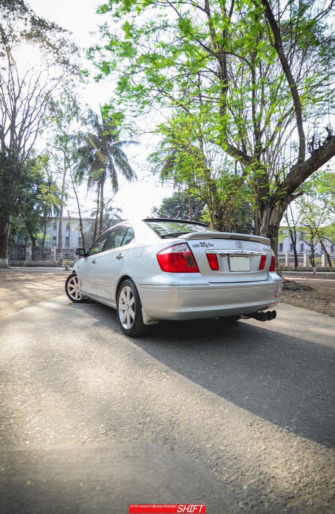 TOYOTA PREMIO5.jpg