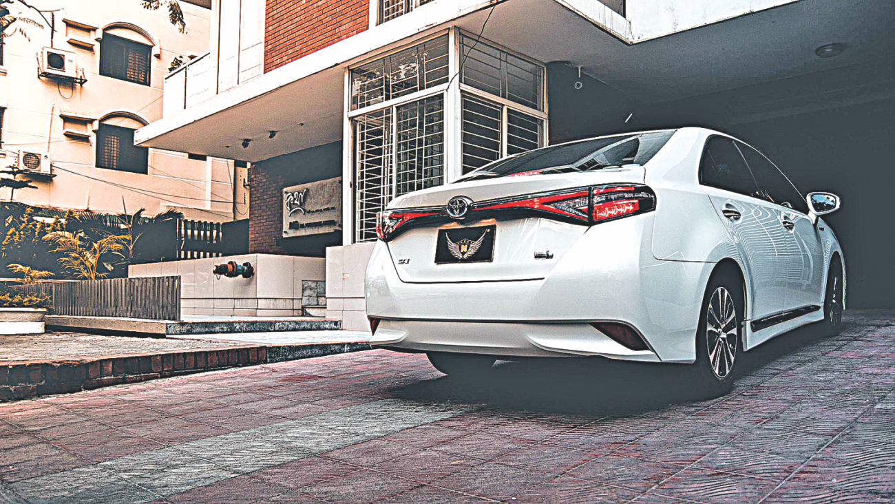 toyota_sai_2.jpg