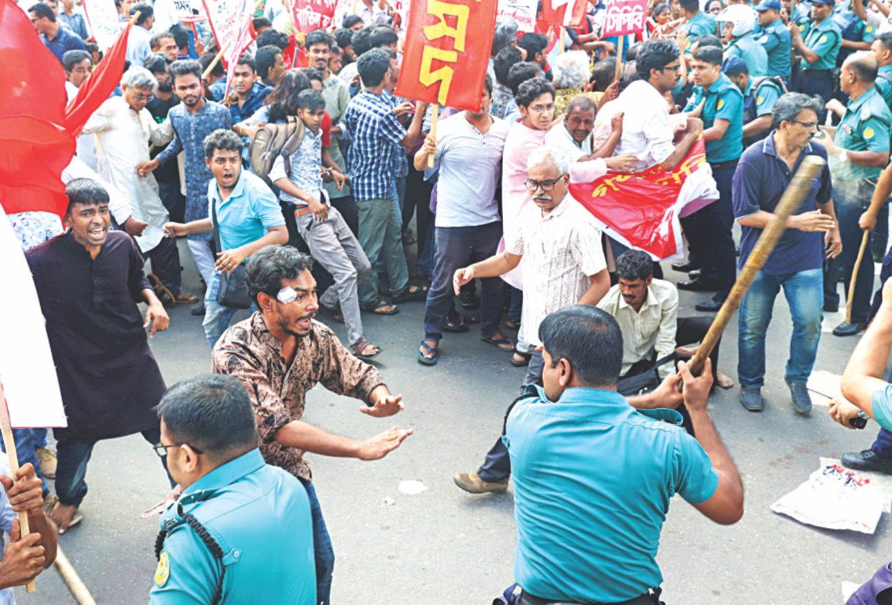 police_attack_cpb_2.jpg