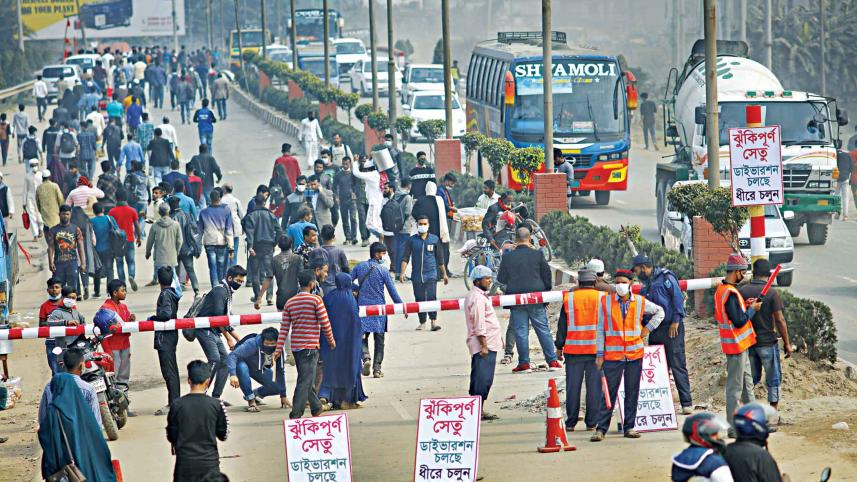 Dhaka-Aricha-highway.jpg