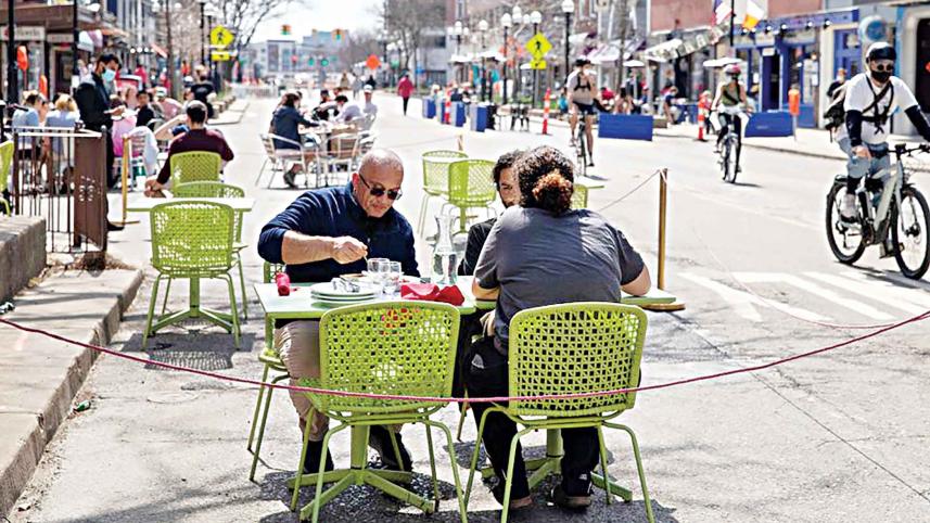 People-crowd-outdoor.jpg