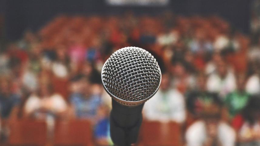 A f(l)ight with your stage fright