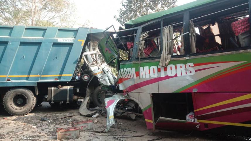 bagerhat-accident-web.jpg