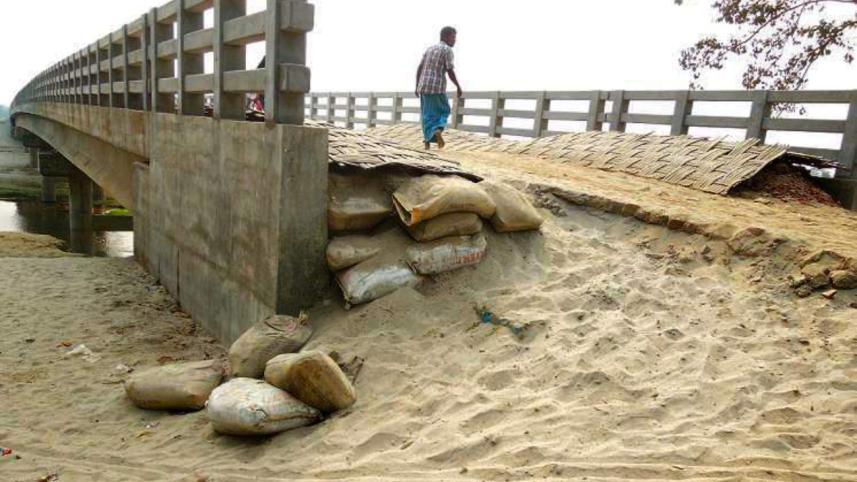 Charalkata River.jpg