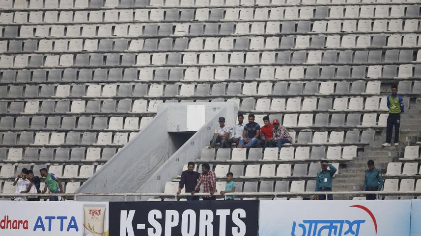 Crowd.jpg