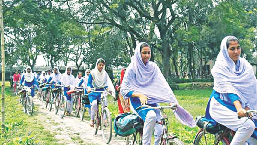 Cycling makes girls' schooling easier