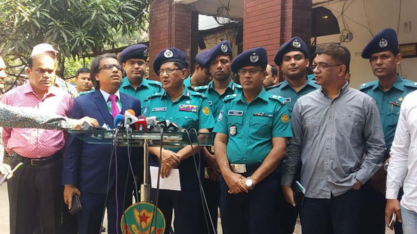 Dhaka Metropolitan Police Commissioner Asaduzzaman Miah addresses a press briefing