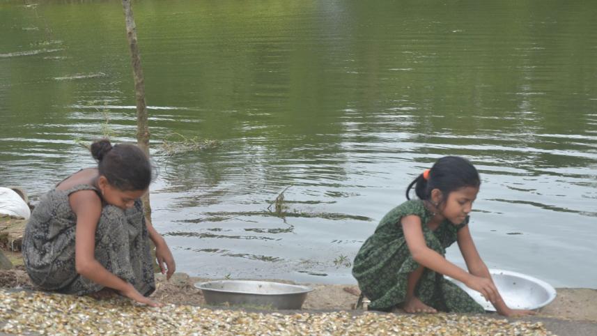 flood kids 1.jpg