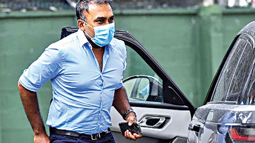 Former-Sri-Lanka-batsman-Mahela-Jayawardene.jpg