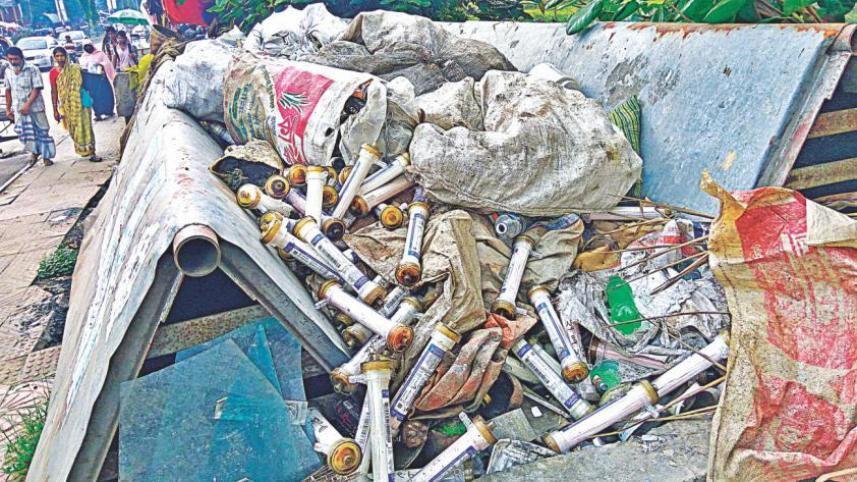 Hospital dumping toxic materials openly