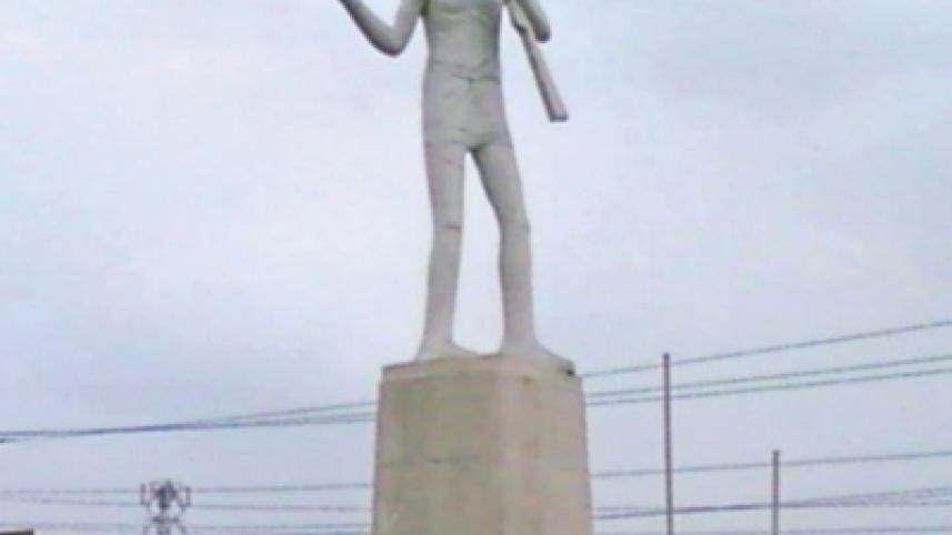 liberation war sculpture.jpg