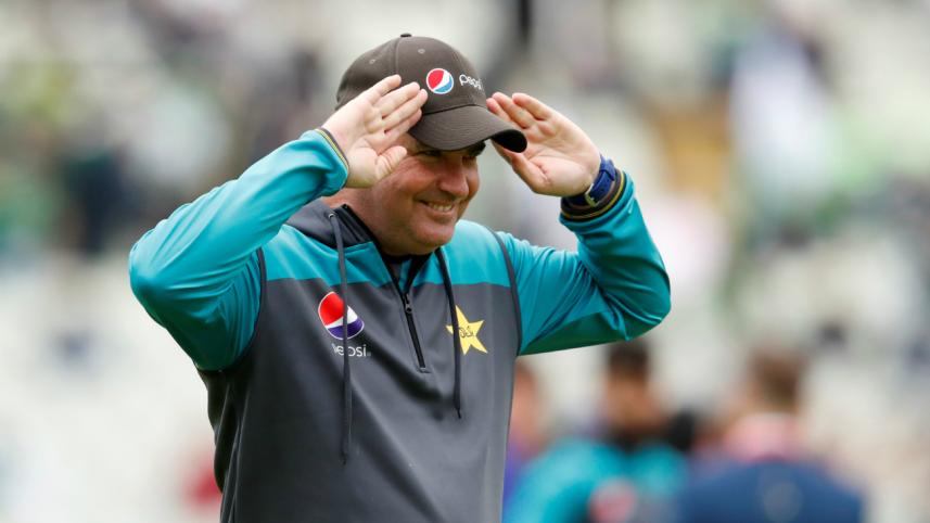 MICKEY ARTHUR PAKISTAN COACH.jpg