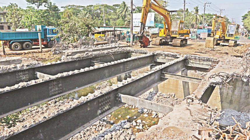 Oxygen-Hathazari Road.jpg