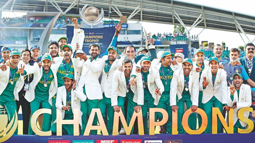 pakistan champion team.jpg