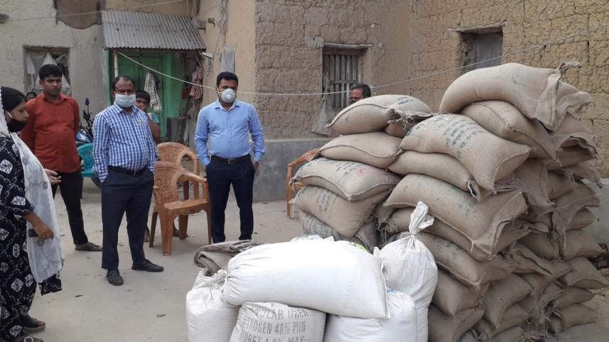 Pilferage of rice.jpg