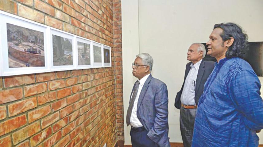 prof nazrul islam.jpg