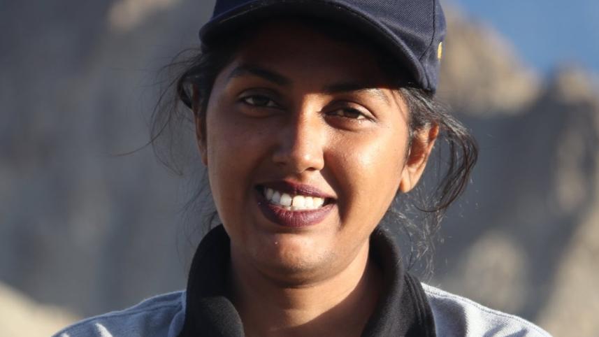 Ratna 2.jpg