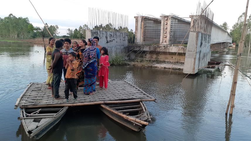 Ratnai-river-under-construction-bridge.jpg