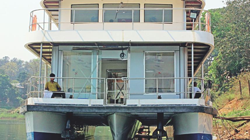 Research vessel Rangamati.jpg