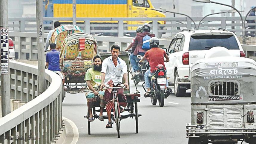 rickshaw-van_going_against_traffic.jpg