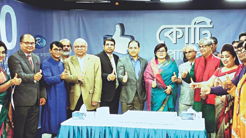 Rtv 10 million fan.jpg