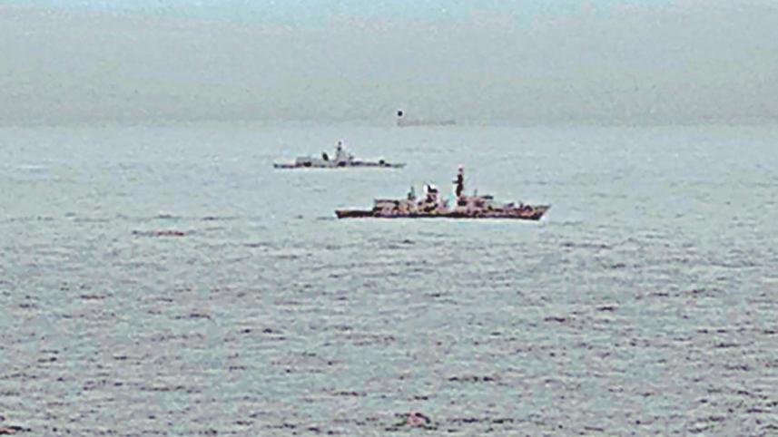 russian frigate.jpg