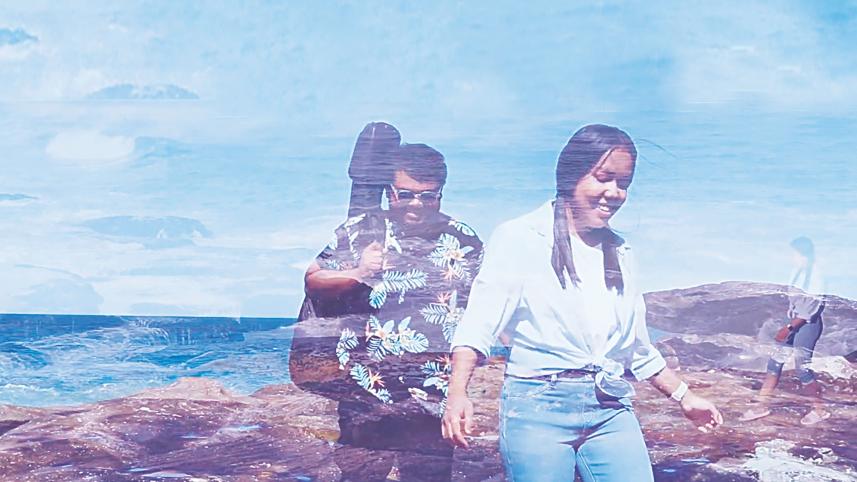 Samin Ahmeds Blue dives.jpg