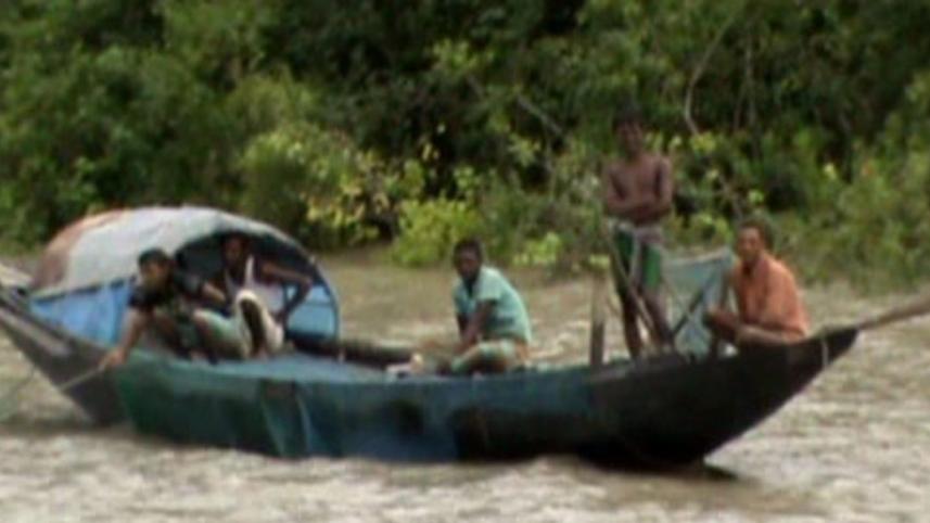Sundarban illegal fishing 1.jpg