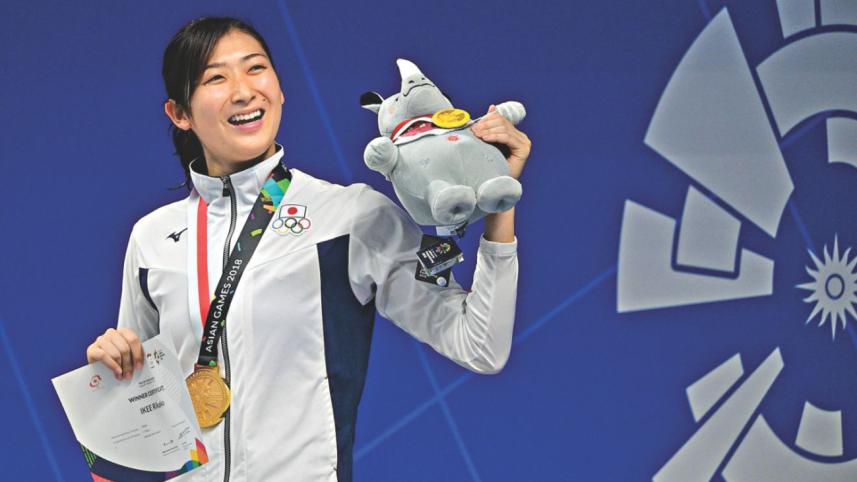 swimming gold.jpg