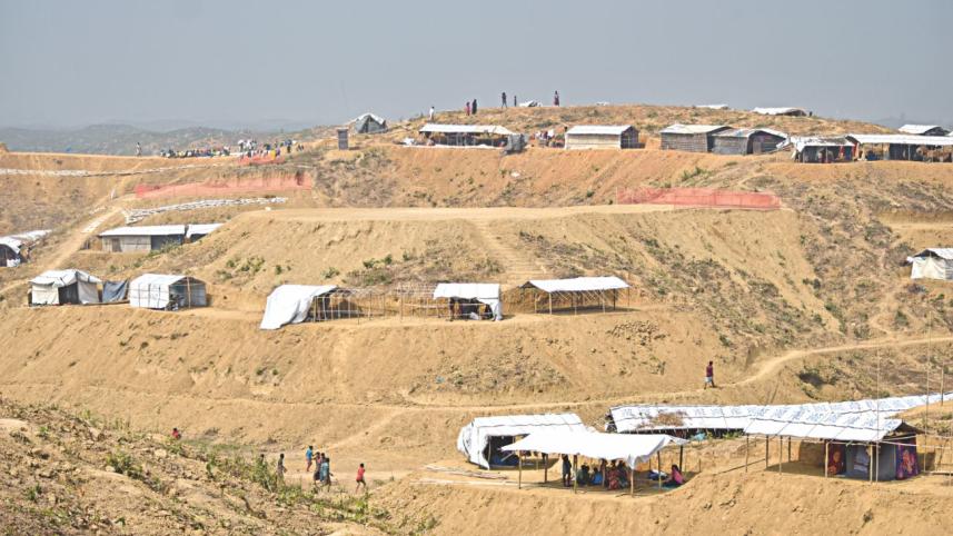 ukhiya makeshift camp.jpg