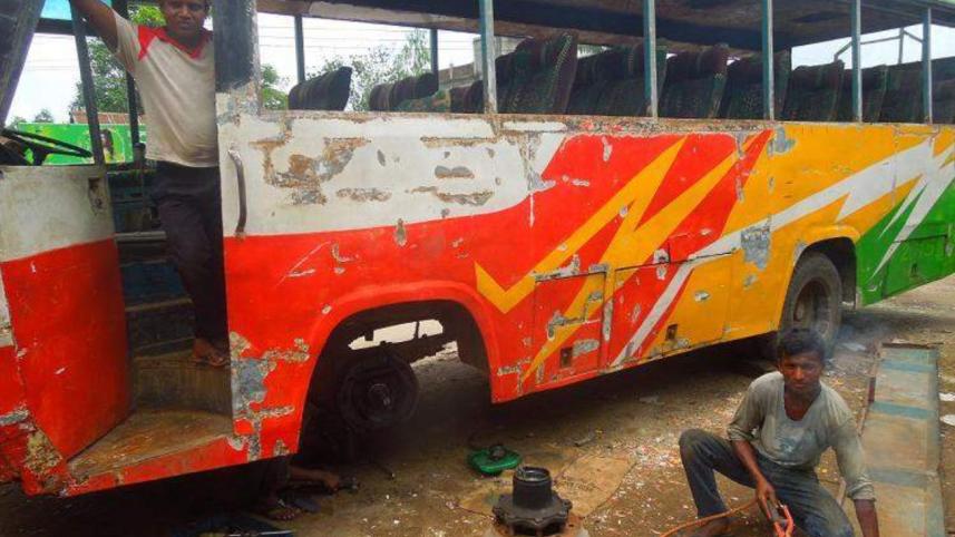 Unfit buses repaired.jpg